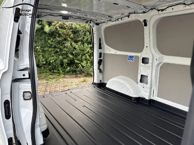 FORD Transit C Van 320 L1 2.5 Duratec 233 Trend PHEV