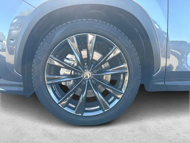 Lexus NX 450h+ F-Sport