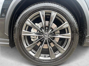 https://vehicle.imgix.net/4481756/0b4ea647-bc0c-46e6-a799-e74a731fa63a.jpg