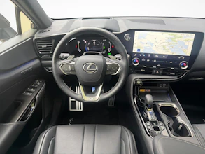 https://vehicle.imgix.net/4481756/0c92bc6f-2f3c-47d7-8818-ec81b9c14452.jpg