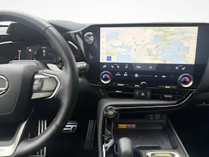 https://vehicle.imgix.net/4481756/d43823d9-1aeb-43a5-a5fb-69070842fac5.jpg