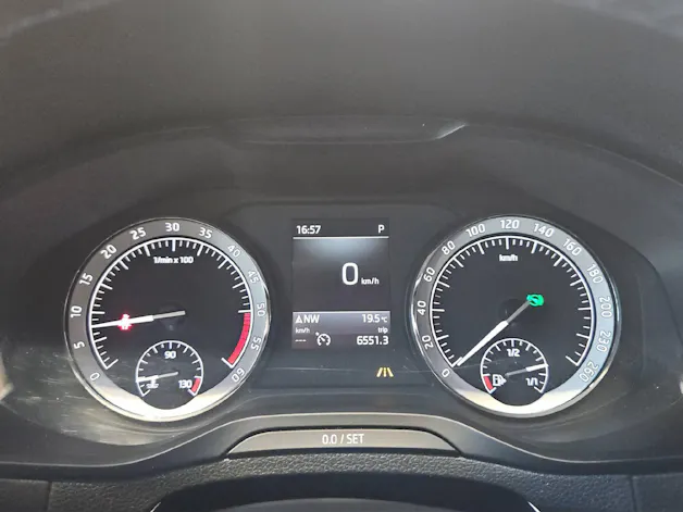 SKODA Karoq 2.0 TDI Style 4x4 DSG