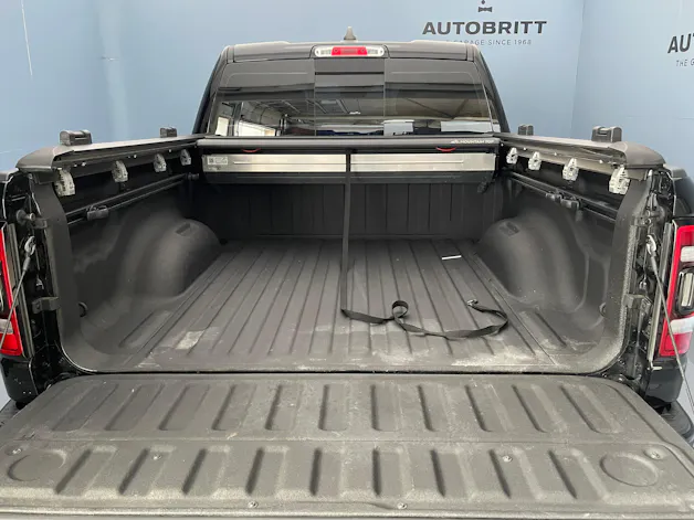 Dodge USA Ram 1500 Crew cab. pick-up 5.7 HEMI MDS VVT Laramie