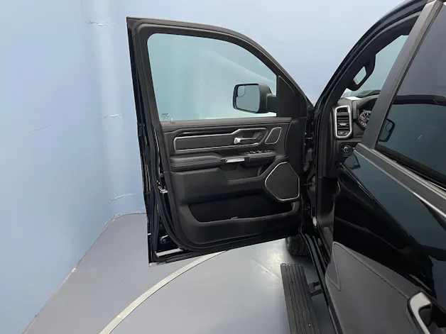 Dodge USA Ram 1500 Crew cab. pick-up 5.7 HEMI MDS VVT Laramie