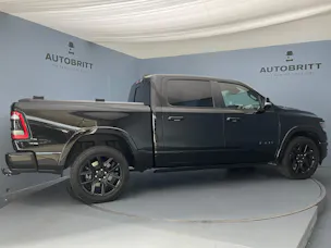 Dodge USA Ram 1500 Crew cab. pick-up 5.7 HEMI MDS VVT Laramie