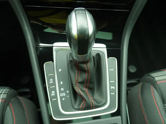 VW Golf 2.0 TSI 230 GTI DSG