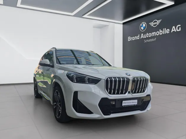 BMW X1 23d xDrive paddles