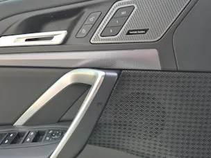 BMW X1 23d xDrive paddles