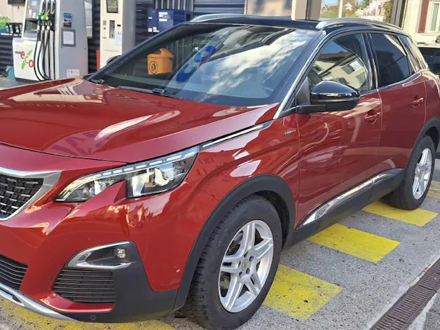PEUGEOT 3008 1.6 THP Allure