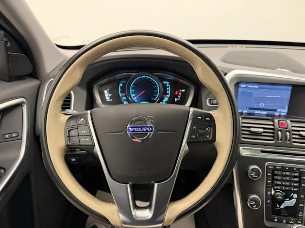 VOLVO XC60 2.4 D5 Summum AWD