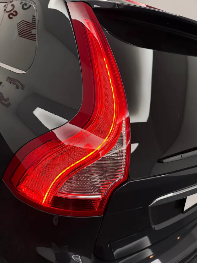 VOLVO XC60 2.4 D5 Summum AWD