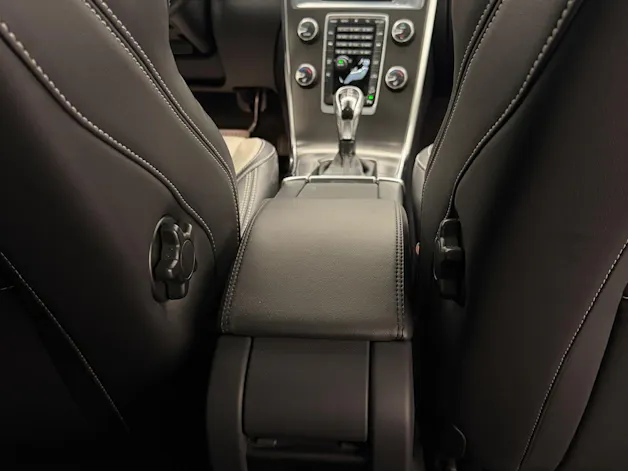 VOLVO XC60 2.4 D5 Summum AWD