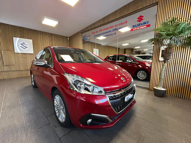 PEUGEOT 208 1.2 PureTech Allure S/S AUTOMATIQUE