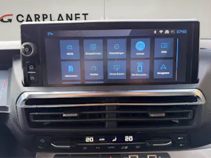PEUGEOT Traveller Standard 2.2 BlueHDi Family Edition