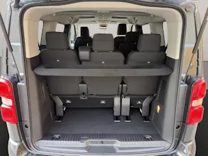PEUGEOT Traveller Standard 2.2 BlueHDi Family Edition