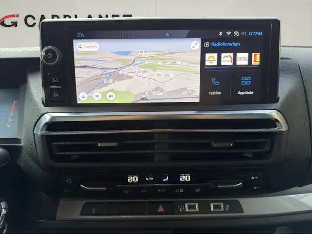 PEUGEOT Traveller Standard 2.2 BlueHDi Family Edition