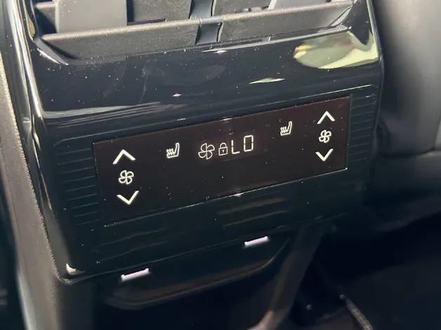 PEUGEOT 5008 1.2 Hybrid GT Exclusive