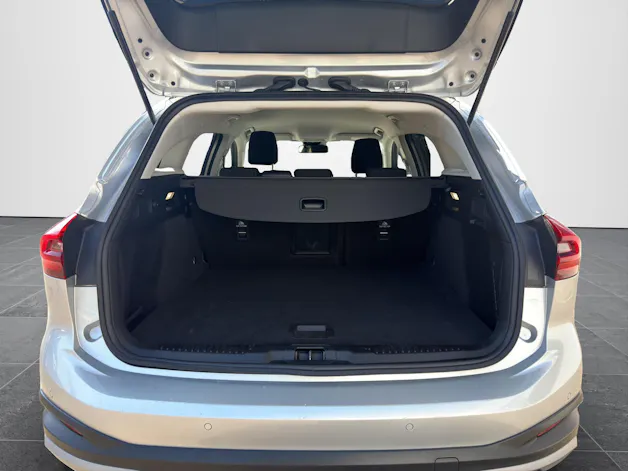 FORD Focus Station Wagon 1.0i EcoB Hybrid 155 Active X