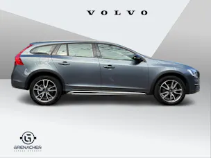 VOLVO V60 Cross Country 2.0 D4 Summum S/S
