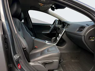 VOLVO V60 Cross Country 2.0 D4 Summum S/S