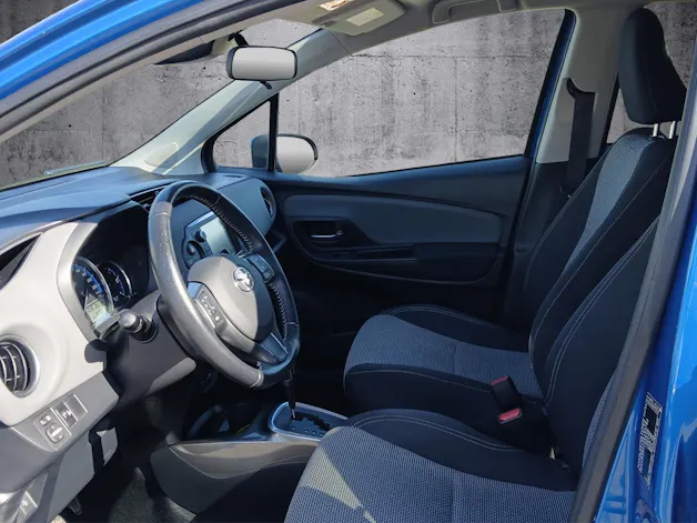 Toyota Yaris 1.5 VVT-i HSD Trend