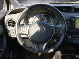 Toyota Yaris 1.5 VVT-i HSD Trend