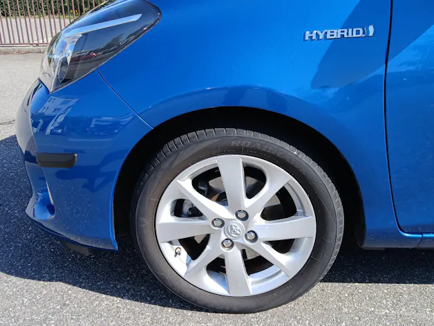Toyota Yaris 1.5 VVT-i HSD Trend