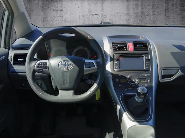 Toyota Auris 1.6 VMa Easy