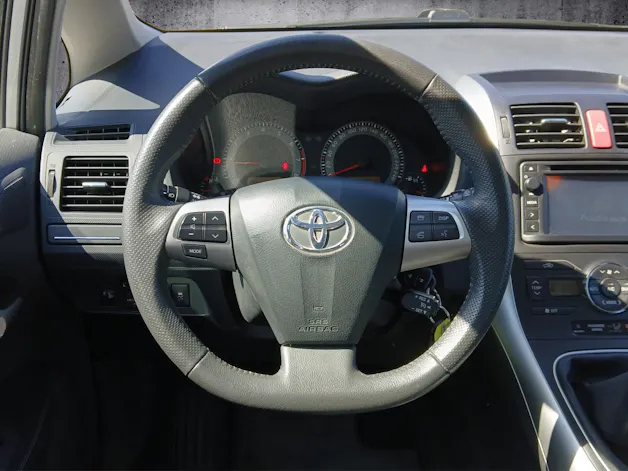 Toyota Auris 1.6 VMa Easy