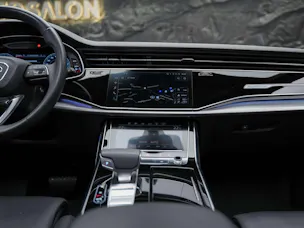 AUDI Q8 55 TFSI quattro tiptronic *22" Felgen*Panorama*B&O*Sitzbelüftung*Head-Up*