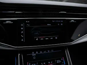 AUDI Q8 55 TFSI quattro tiptronic *22" Felgen*Panorama*B&O*Sitzbelüftung*Head-Up*