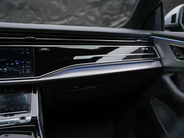 AUDI Q8 55 TFSI quattro tiptronic *22" Felgen*Panorama*B&O*Sitzbelüftung*Head-Up*