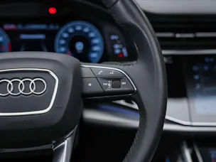 AUDI Q8 55 TFSI quattro tiptronic *22" Felgen*Panorama*B&O*Sitzbelüftung*Head-Up*