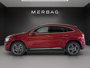 MERCEDES-BENZ GLA 250 4MATIC Swiss Star
