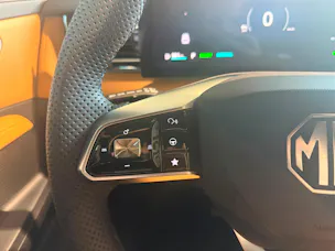 MG HS 1.5 T HEV Luxury