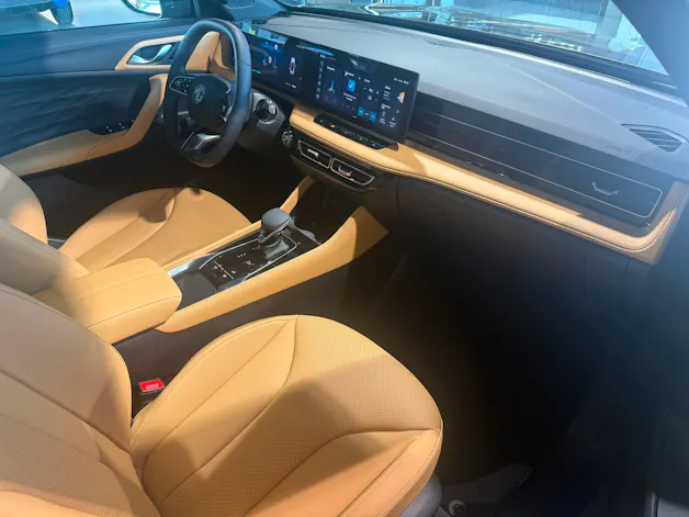 MG HS 1.5 T HEV Luxury