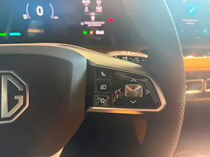 MG HS 1.5 T HEV Luxury