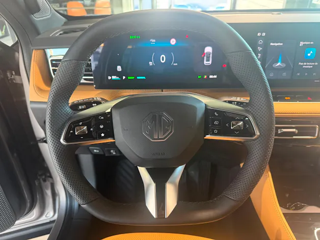 MG HS 1.5 T HEV Luxury