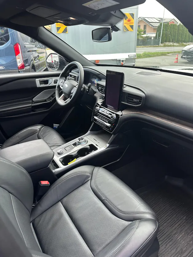 FORD Explorer 3.0 V6 Plug-in Hybrid Platinum