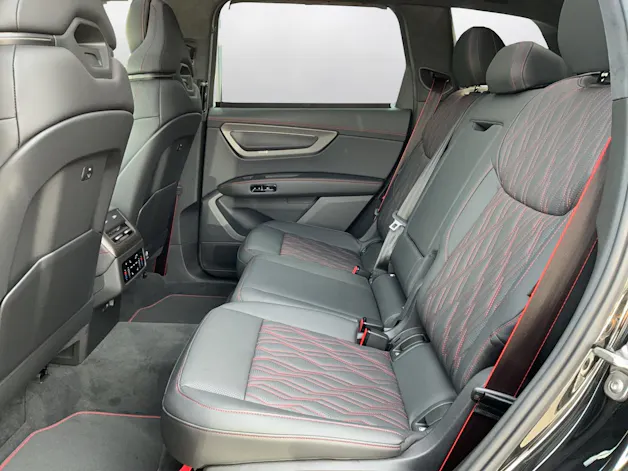 AUDI Q7 SUV TDI quattro 220 kW