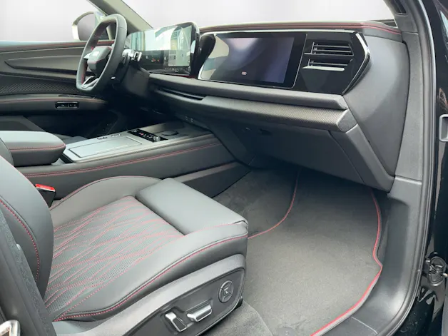 AUDI Q7 SUV TDI quattro 220 kW