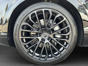 AUDI Q7 SUV TDI quattro 220 kW