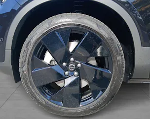 VOLVO EX40 Twin Black Edition AWD