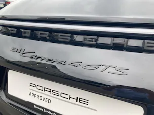 PORSCHE 911 Carrera 4 GTS Cabriolet