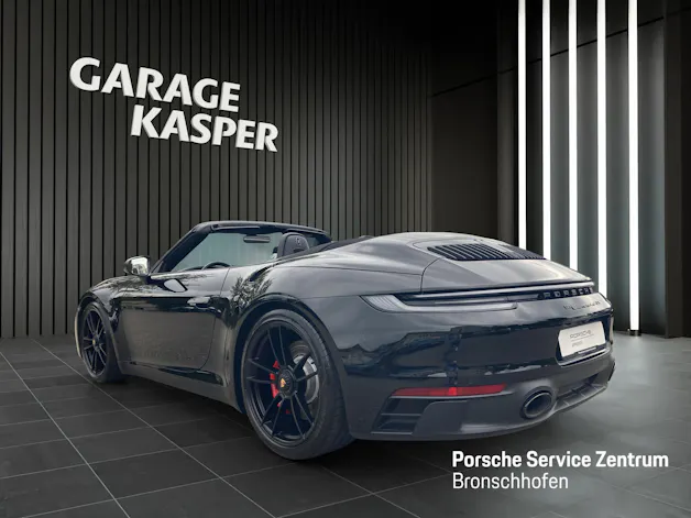 PORSCHE 911 Carrera 4 GTS Cabriolet