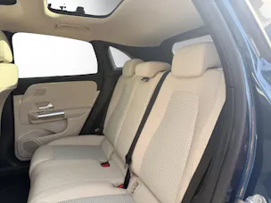 MERCEDES-BENZ GLA 250 Progressive4Matic