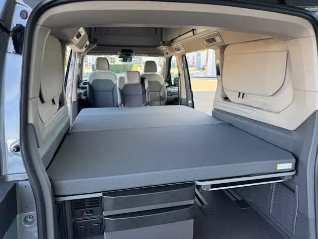VW California eHybrid Beach Camper Liberty 4Motion / 4x4 mit 5-Sitzplätzen