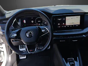 SKODA Octavia Combi 2.0 TSI DSG RS