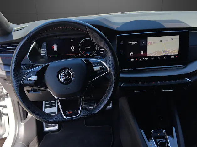 SKODA Octavia Combi 2.0 TSI DSG RS