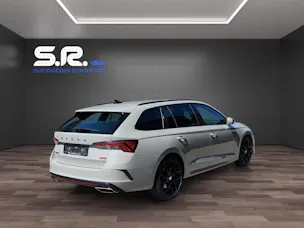 SKODA Octavia Combi 2.0 TSI DSG RS